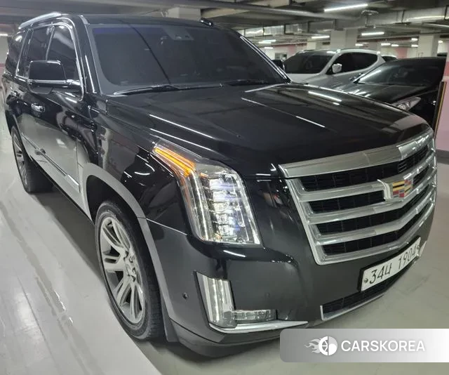 Cadillac Escalade 2018 Черный из Кореи