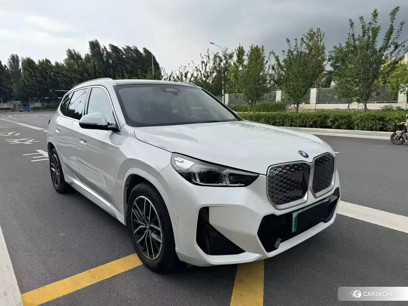 BMW iX1 2024 Белый из Китая