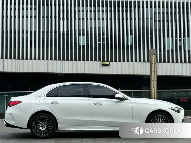 Mercedes-Benz Class C 2023 Белый из Китая