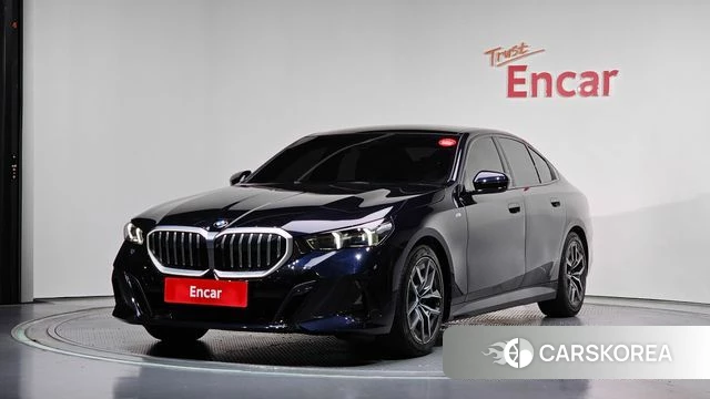 BMW 5 Series (G60) 2024 Черный из Кореи