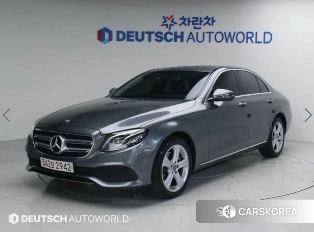 Mercedes-Benz E-Class W213 2018 Серый из Кореи