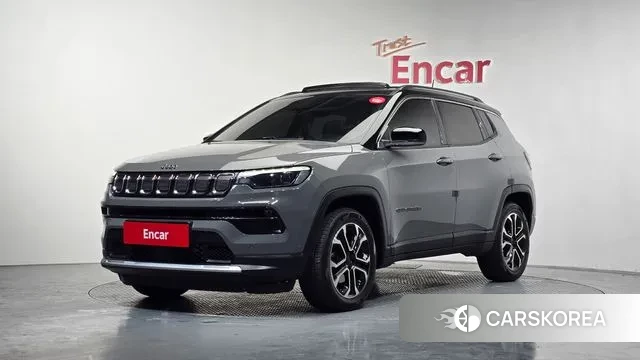 Jeep Compass 2nd Generation 2022 Серый из Кореи