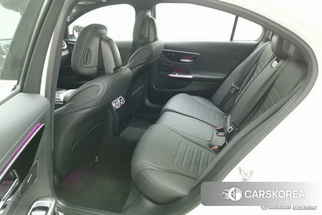 Mercedes-Benz Class C 2023 Белый из Китая
