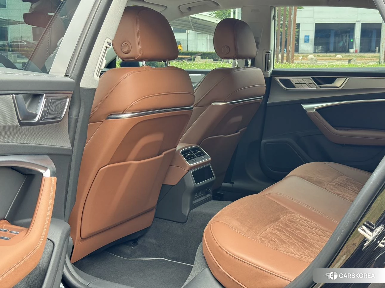 Audi A7L 2024 Черный из Китая