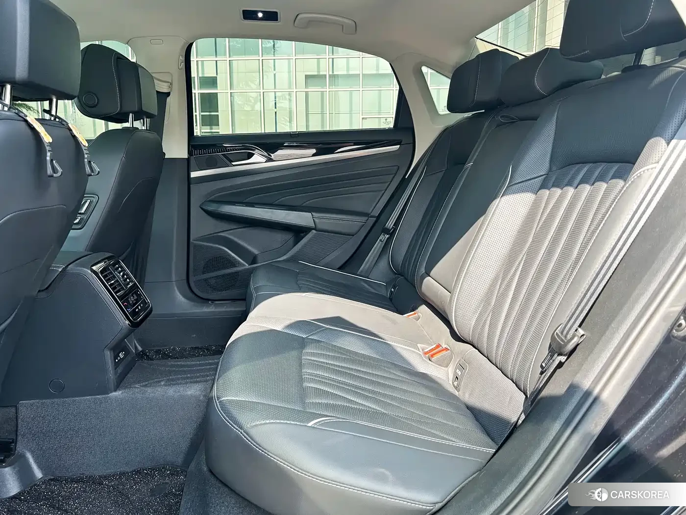Volkswagen Passat 2023 Черный из Китая