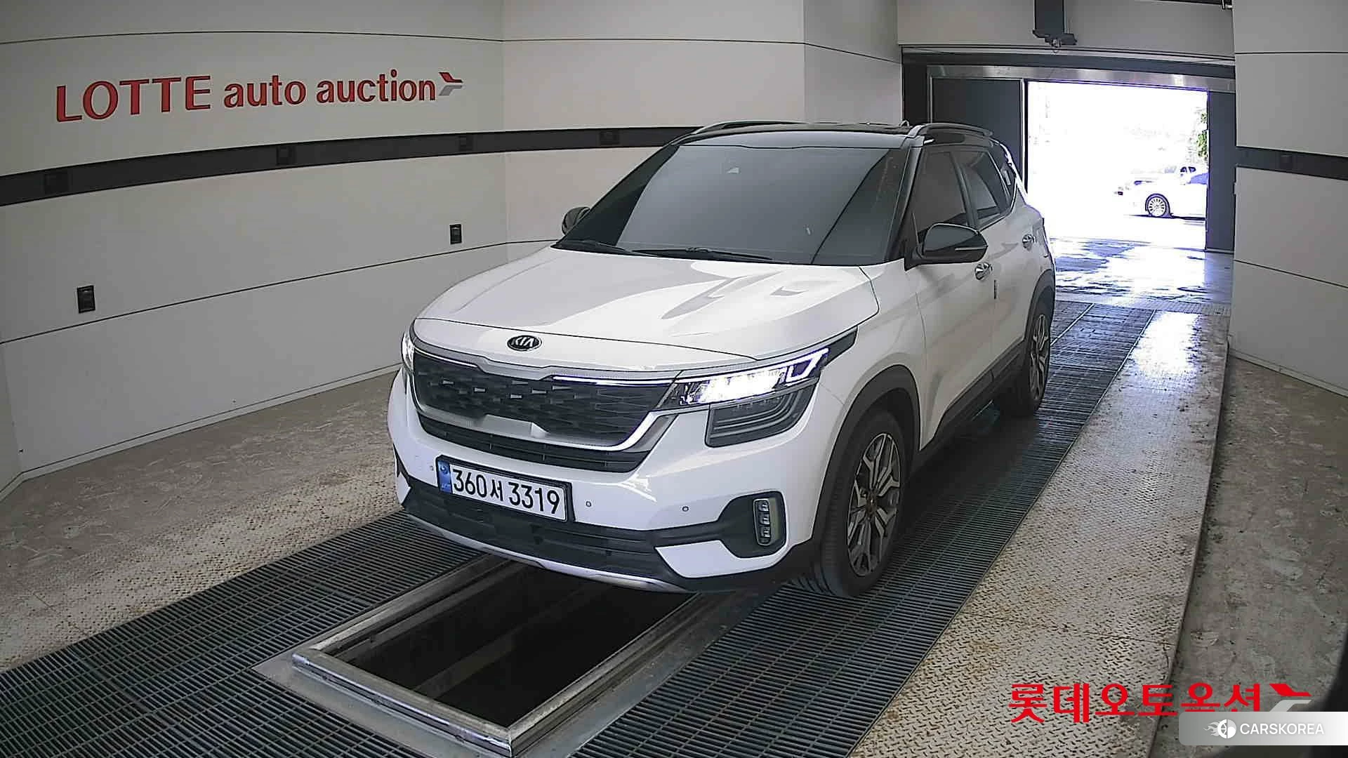 Kia Seltos 2020 Белый из Кореи