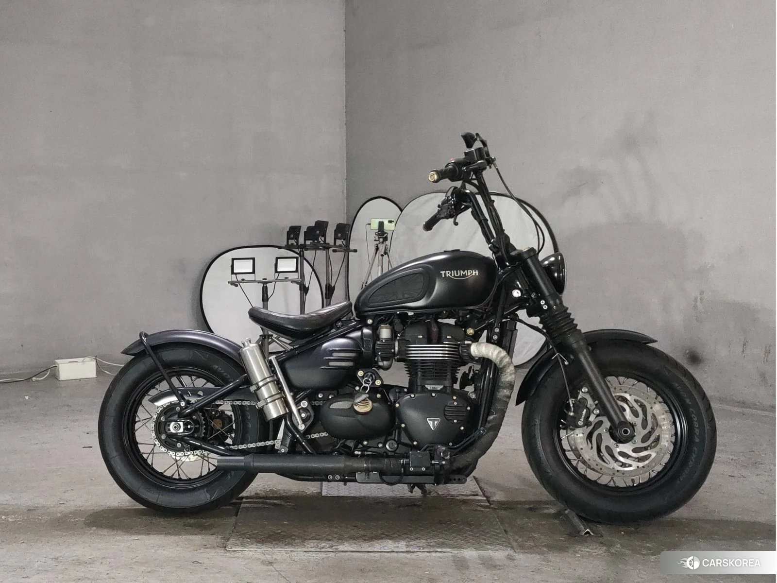 Triumph BONNEVILLE BOBBER 2018 из Японии, фото 3