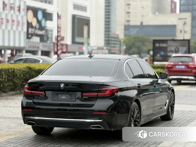 BMW 5 series PHEV 2021 Черный из Китая