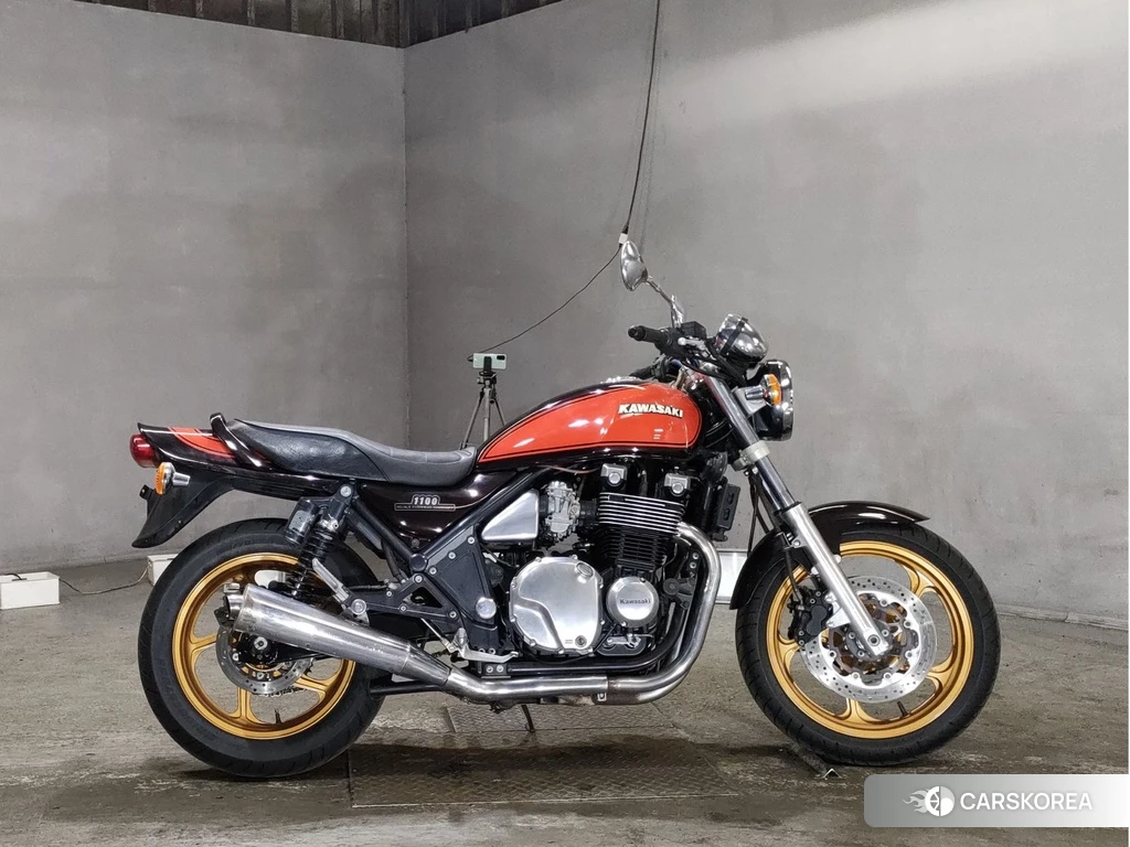 Проданный Kawasaki ZEPHYR 1100 2024 из Японии
