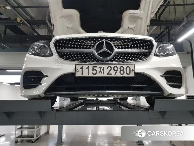 Mercedes-Benz E-Class W213 2018 Белый из Кореи