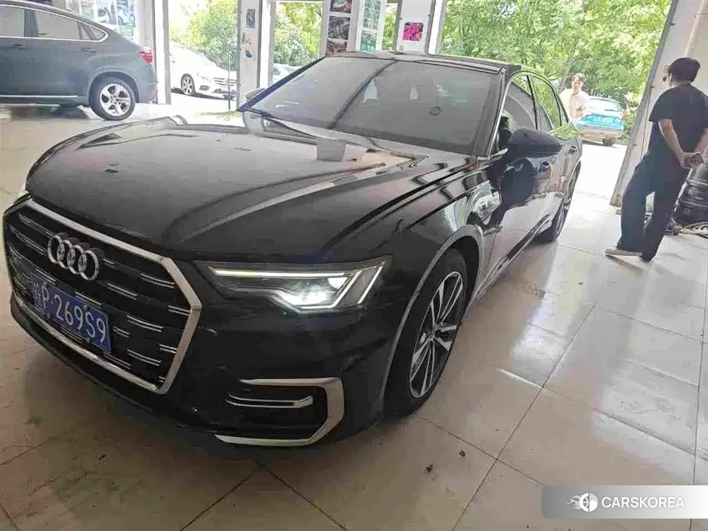 Audi A6L 2024 Черный из Китая
