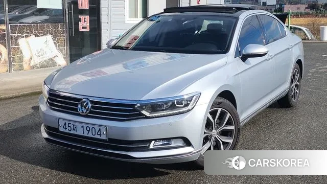 Volkswagen Passat GT (B8) 2018 Серебристо-серый из Кореи