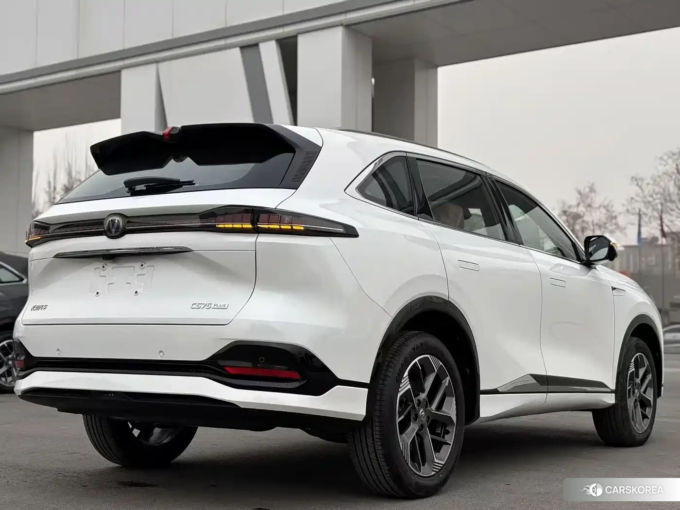 Chang'an CS75PLUS 2026 Белый из Китая