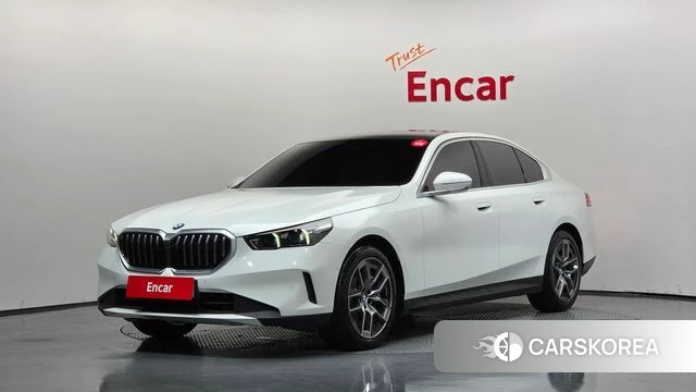 BMW 5 Series (G60) 2025 Белый из Кореи