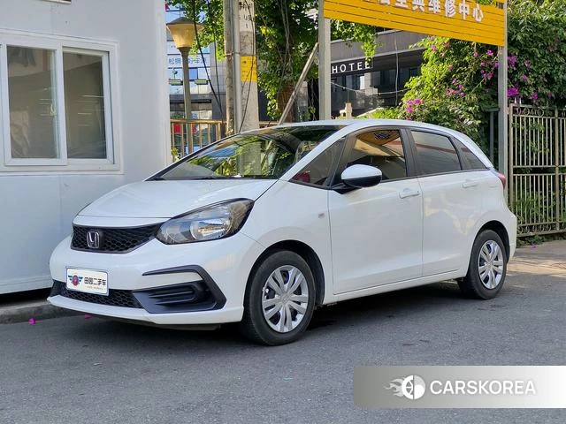 Honda Fit 2022 Белый из Китая