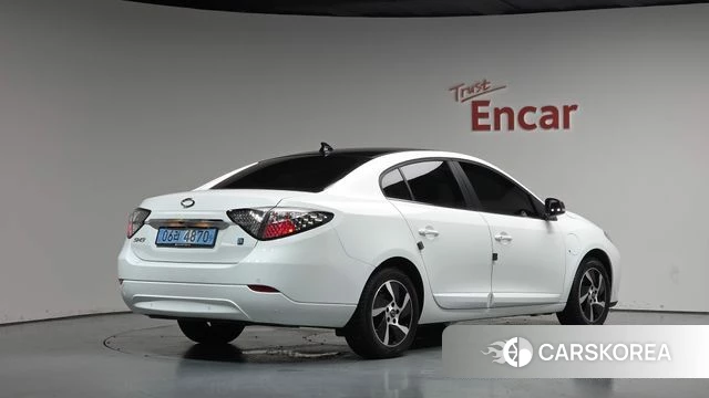Renault Korea (Samsung) SM3 Z.E. 2019 Белый из Кореи
