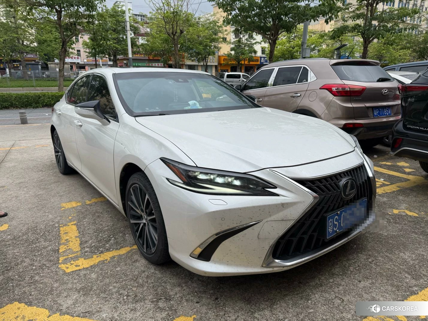 Lexus ES 2022 Белый из Китая
