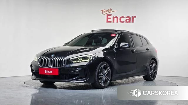 BMW 1 Series (F40) 2023 Черный из Кореи