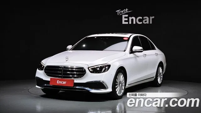 Mercedes-Benz E-Class W213 2022 Белый из Кореи