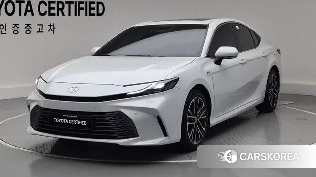 Toyota Camry (XV80) 2025 Белый из Кореи