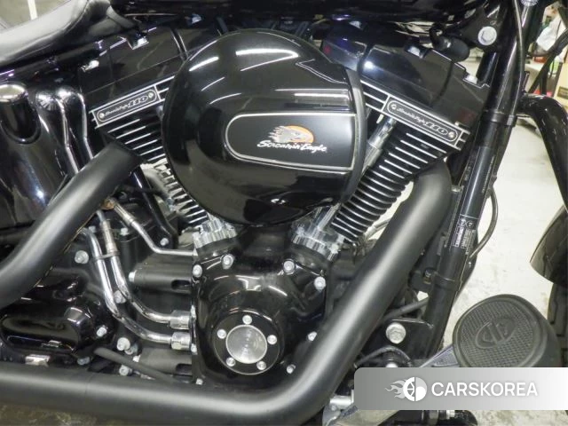 Engine photo