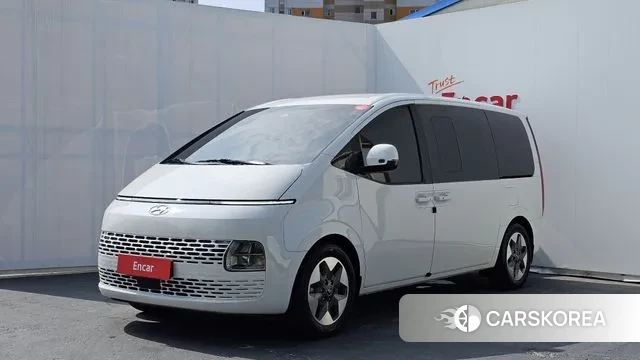 Hyundai Staria 2022 Белый из Кореи