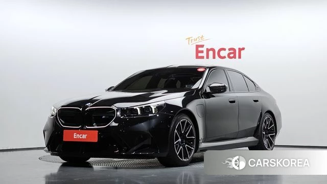 BMW M5 (G90) 2025 Черный из Кореи
