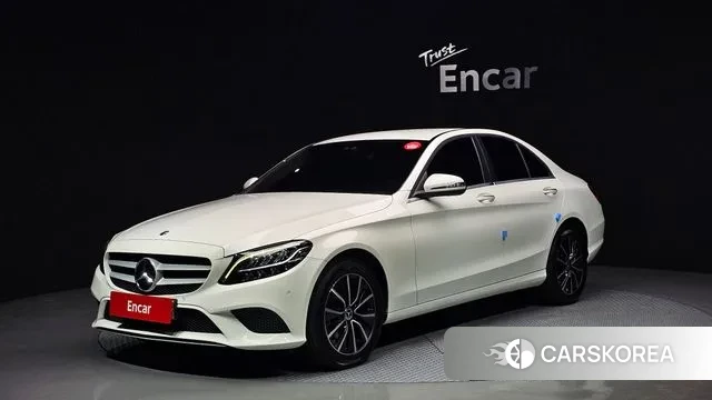 Mercedes-Benz C-Class W205 2019 Белый из Кореи