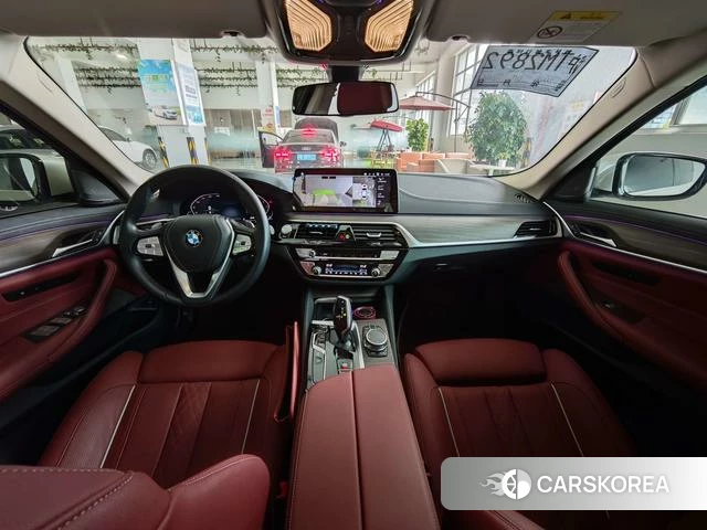 BMW 5 series 2023 Белый из Китая