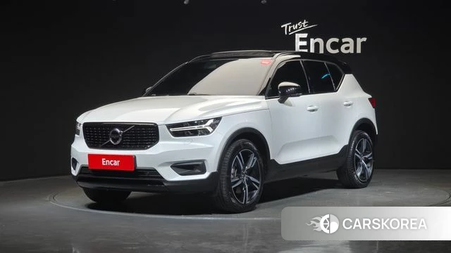 Volvo XC40 2021 Белый из Кореи