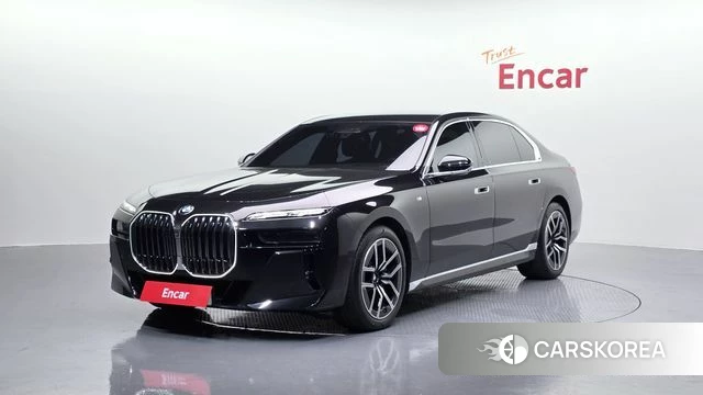 BMW 7 Series (G70) 2023 Черный из Кореи