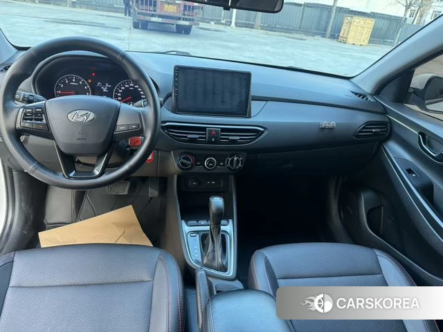 Hyundai Yuedong 2021 Белый из Китая
