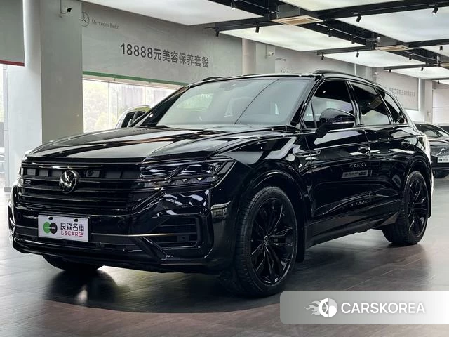 Volkswagen Touareg 2022 Черный из Китая