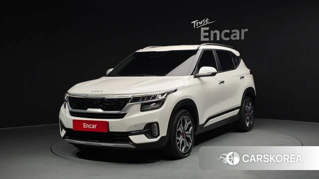 Kia Seltos 2022 Белый из Кореи