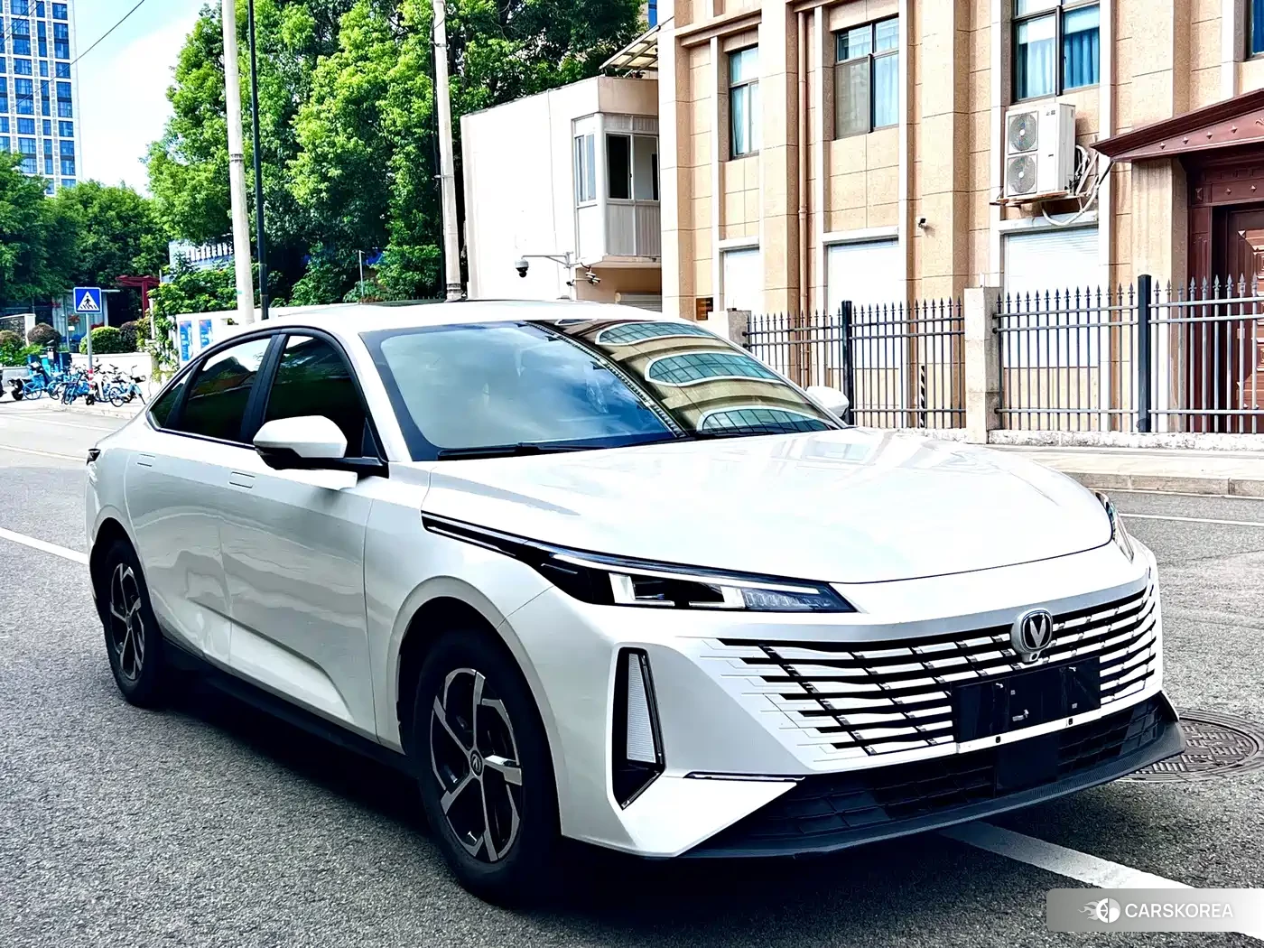 Chang'an Yidong 2024 Белый из Китая