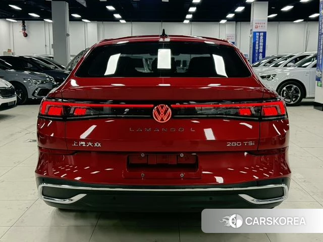 Volkswagen Lingdu 2022 Красный из Китая