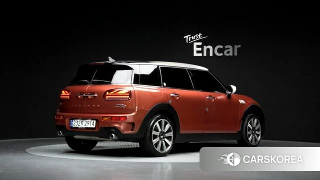 Mini Cooper S Clubman 2023 Оранжевый из Кореи
