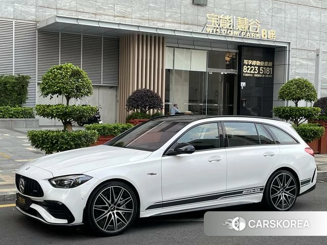 Mercedes-Benz C-class AMG 2025 Белый из Китая