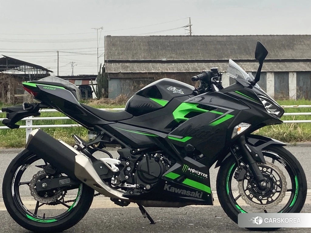 Проданный Kawasaki Ninja 400-2 2019 из Японии