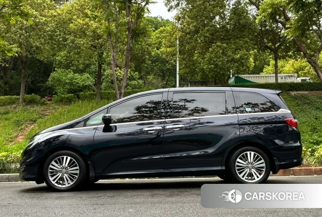 Honda Odyssey 2019 Черный из Китая