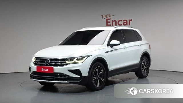 Volkswagen Tiguan second Generation 2022 Белый из Кореи