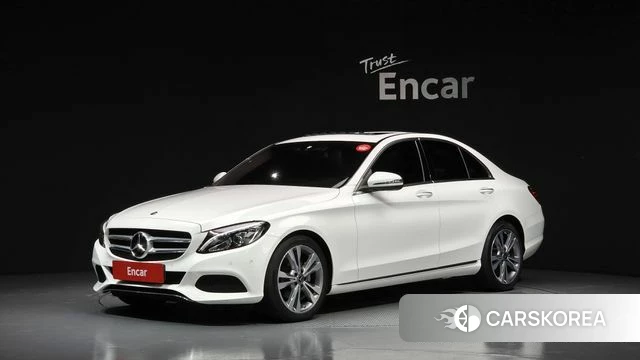Mercedes-Benz C-Class W205 2018 Белый из Кореи
