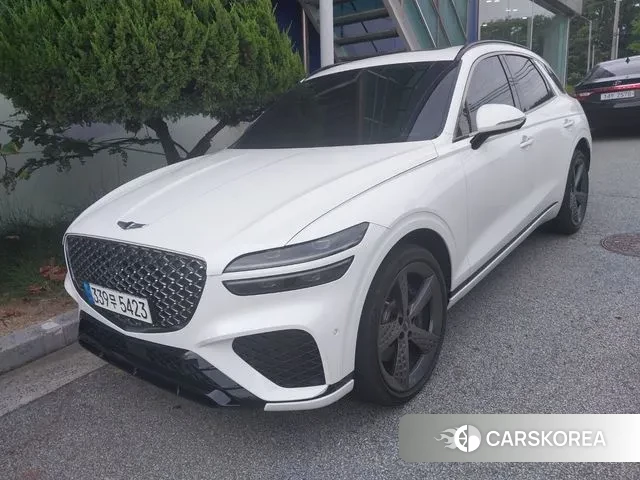 Genesis GV70 2023 Белый из Кореи