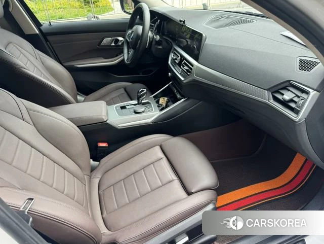 BMW 3 series 2021 Белый из Китая