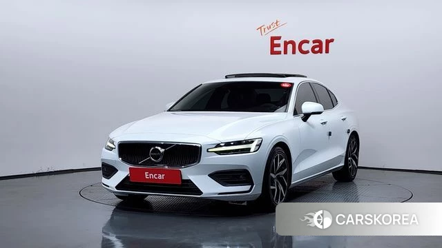 Volvo S60 3rd generation 2020 Белый из Кореи