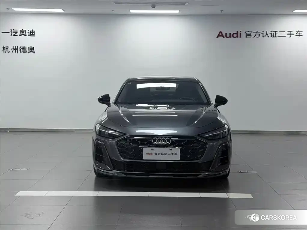Audi A5L 2025 Silver/gray из Китая