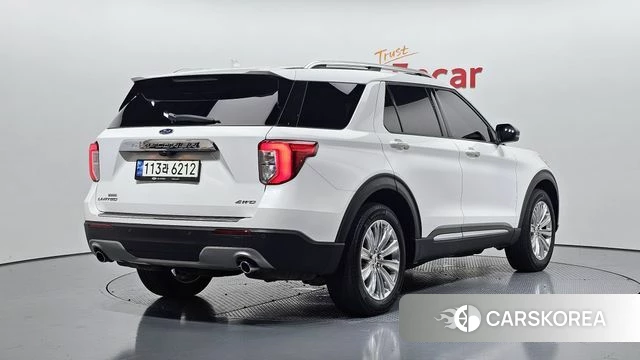 Ford Explorer 6th Generation 2021 Белый из Кореи
