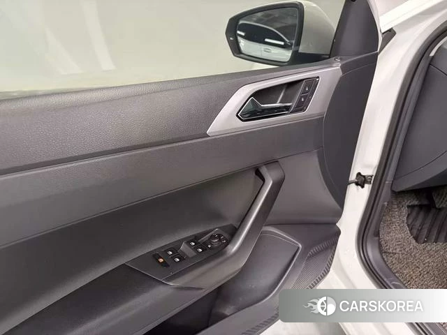Volkswagen Polo 2021 Белый из Китая