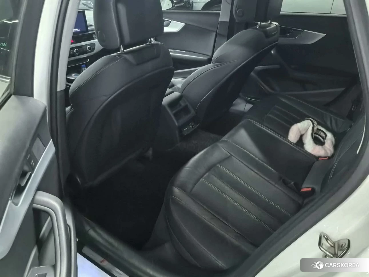 Audi A4L 2021 Белый из Китая