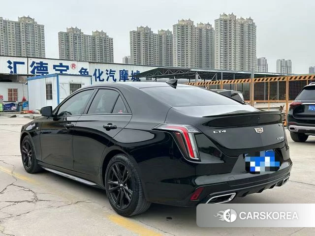 Cadillac CT4 2023 Черный из Китая